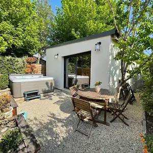 Appartement Entier Avec Jacuzzi En Provence, Le Thor