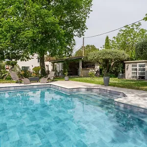 Villa Revees Au Pin Parasol, Le Thor